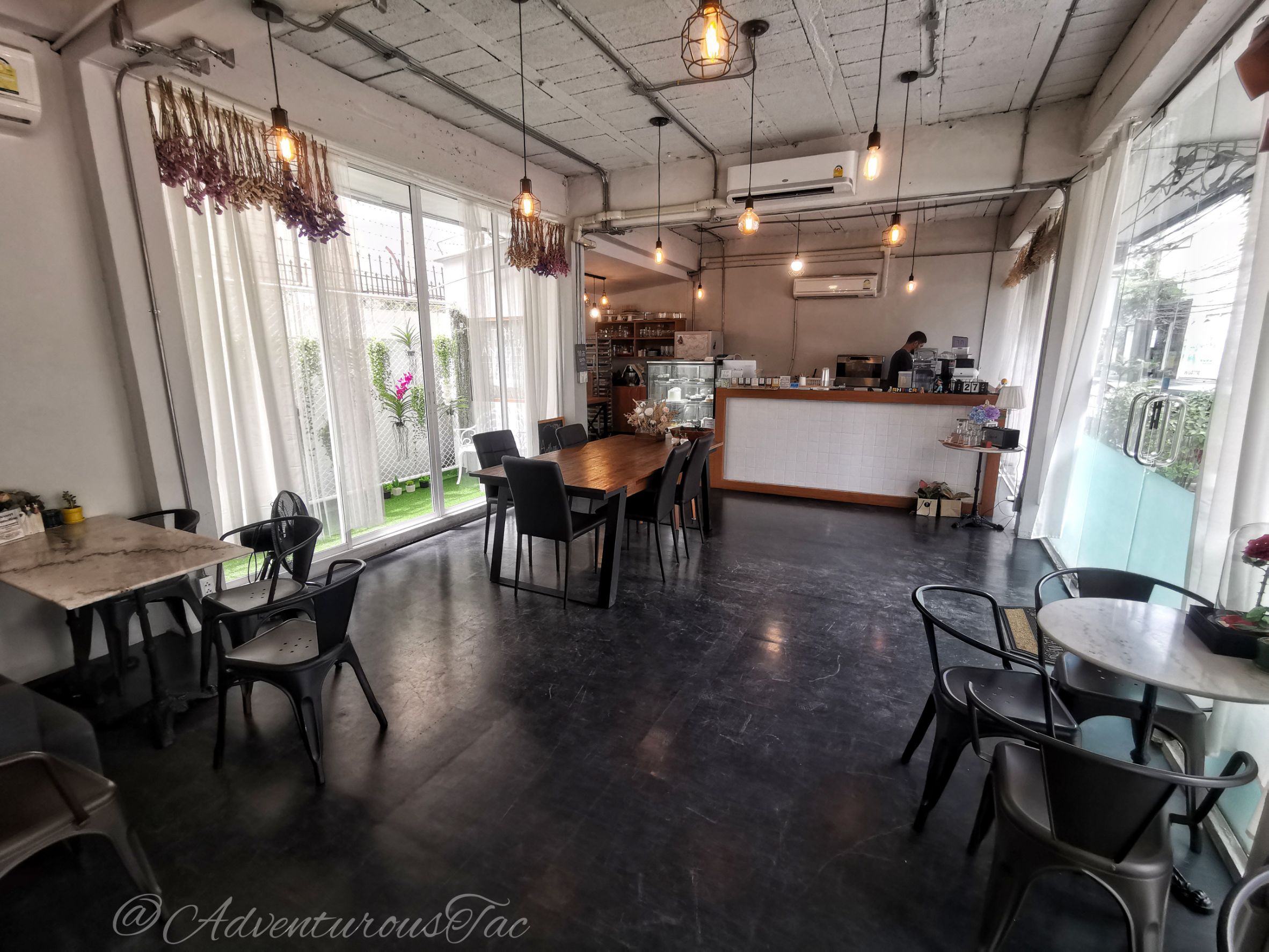 The Anthea Stylish And Cute Cafe By Korean In Sukhumvit Soi