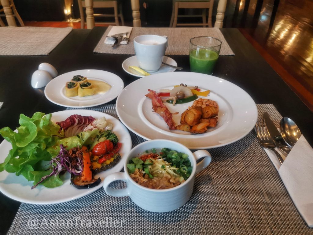 U Nimman Chiang Mai Hotel breakfast