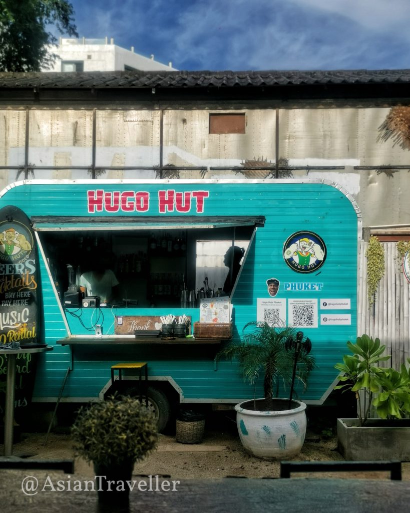 ร้านกาแฟริมทะเล Hugo Hub Phuket
