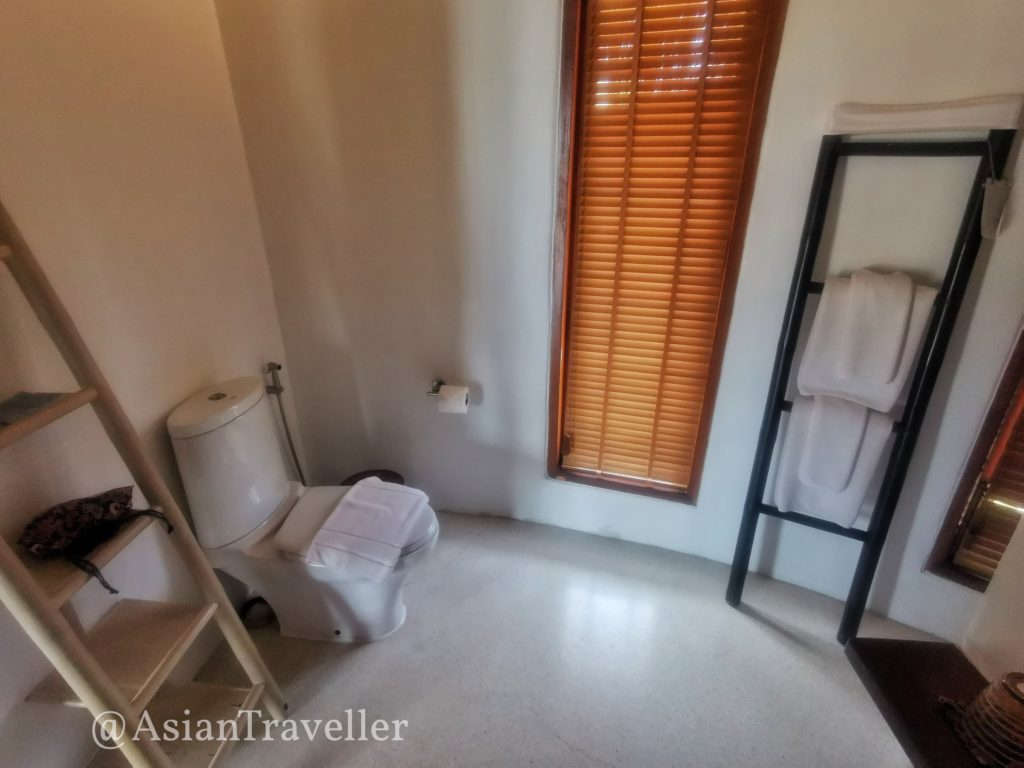 ラノーン・パヤム島で一番いいリゾートホテルのトイレ