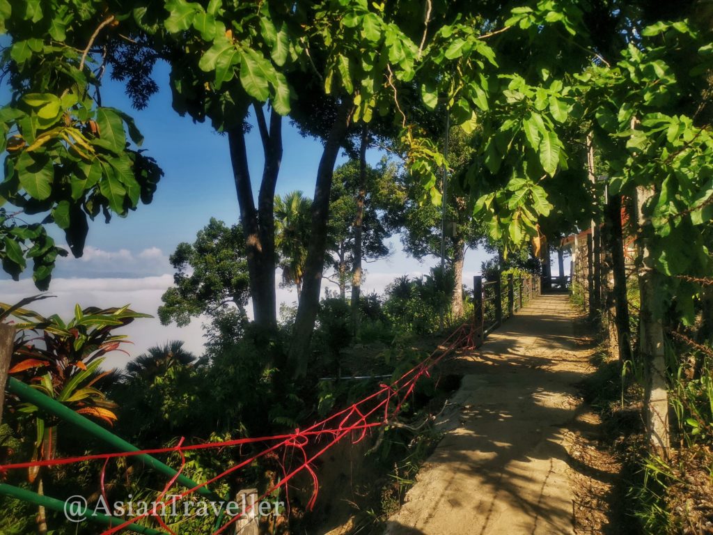 ラノーンのミャンマー国境が見える観光地 カオファーチー