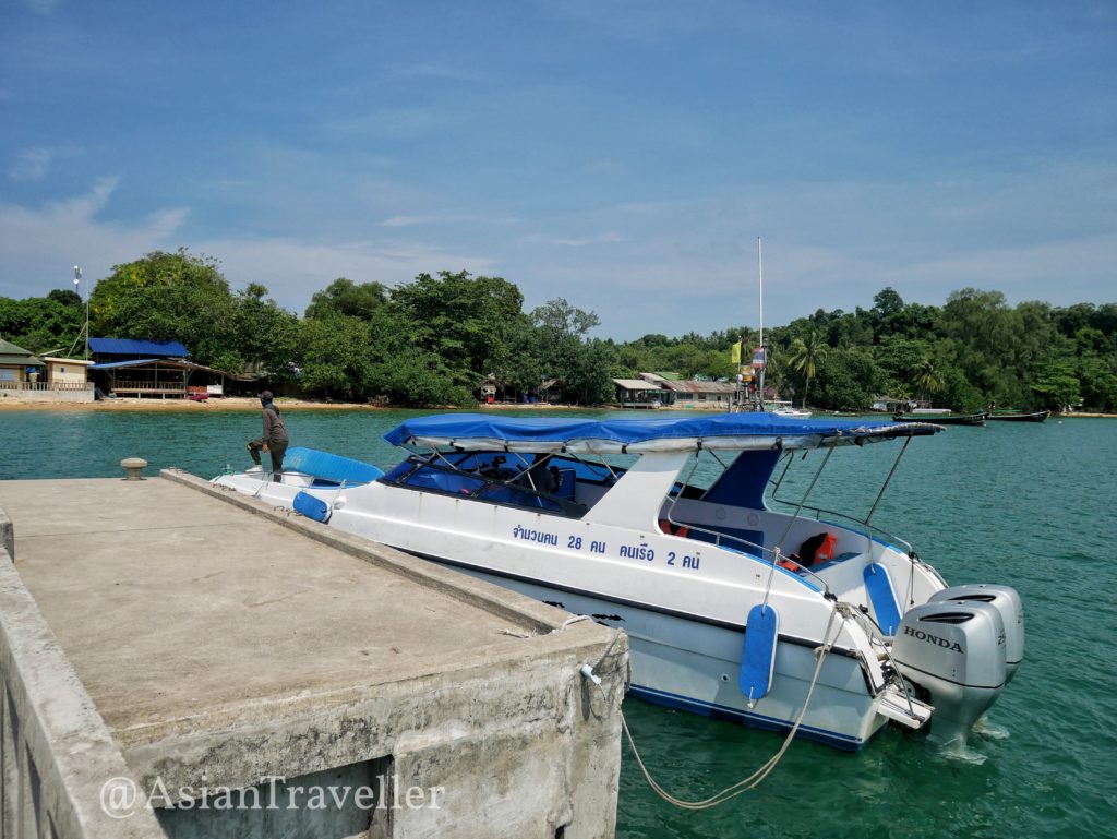 ラノーン パヤム島のスピードボート