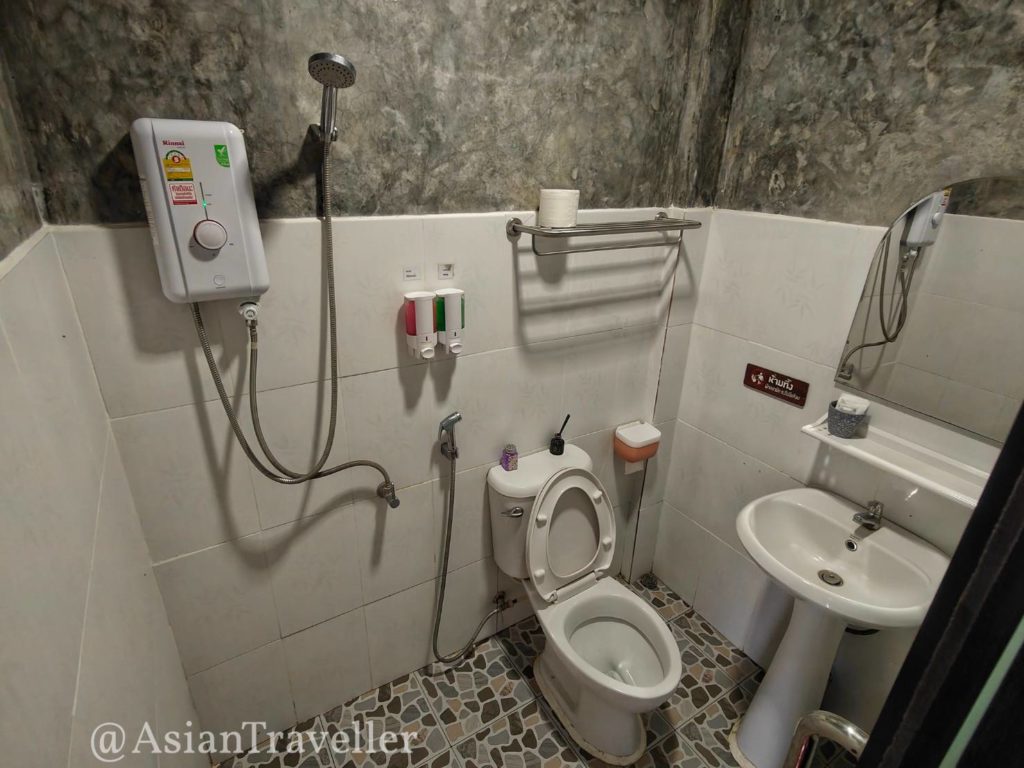 チェンライ・メーサロンのホテル「101ティーリゾート」のトイレ
