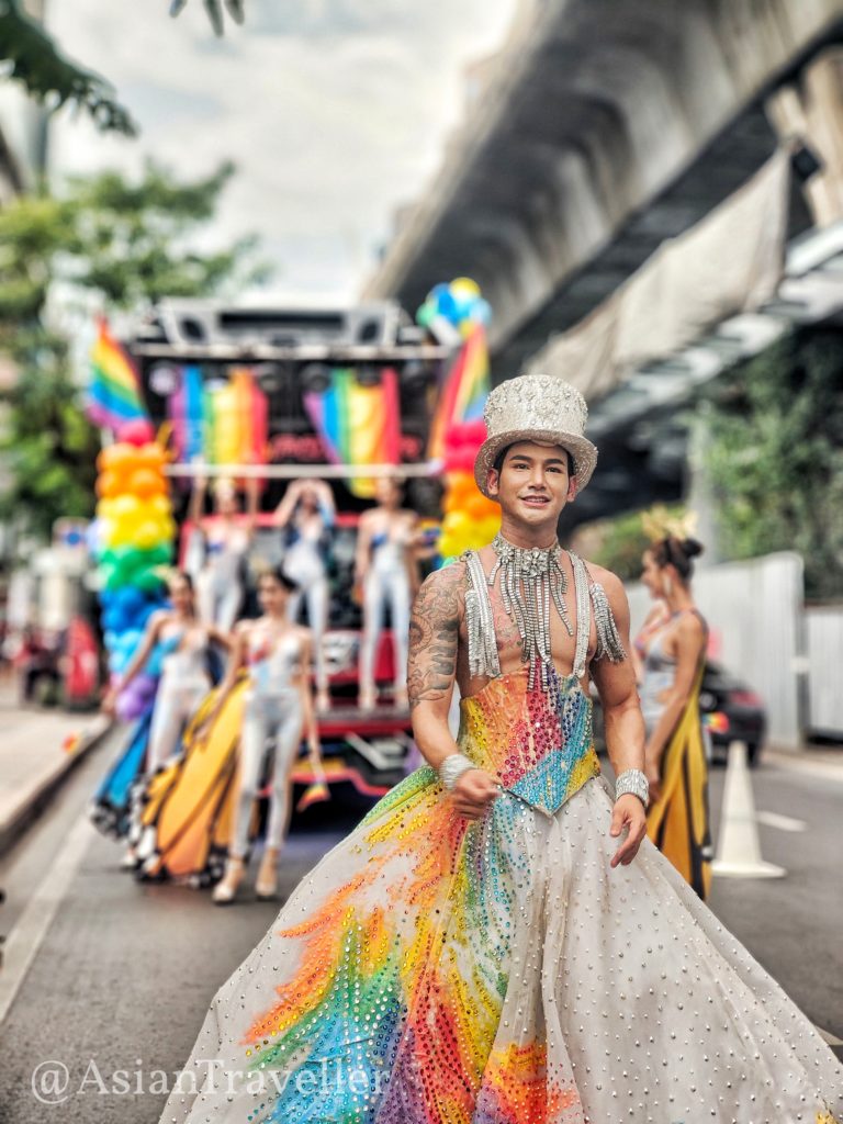 タイのレディーボーイパレード
