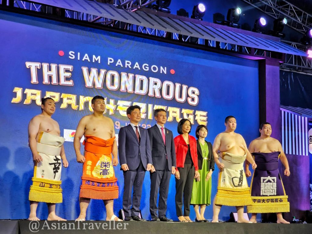 サイアムパラゴン。タイと日本の国交136周年を記念したイベント