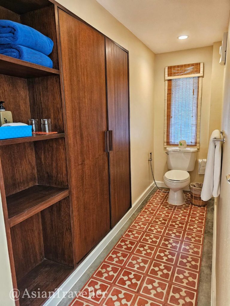 サメット島のホテル サイゲオビーチリゾートの2ベッドコテージのトイレ
