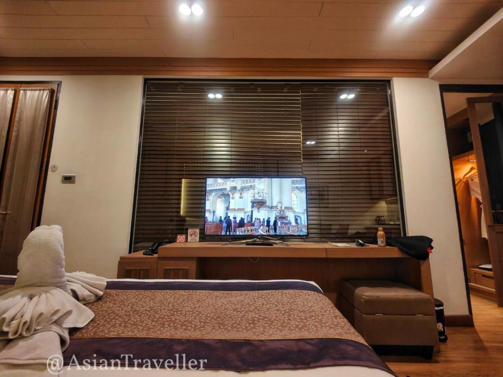 チェンマイでおすすめのマラヤ ホテルのテレビ