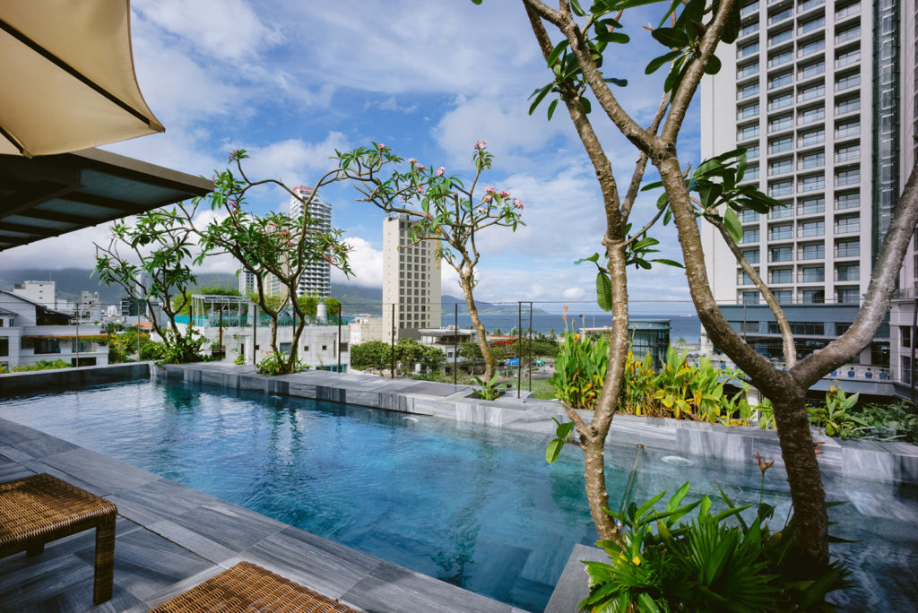 ベトナム・ダナンのビーチリゾートホテル ラヴィ ダナン スタイルのプール